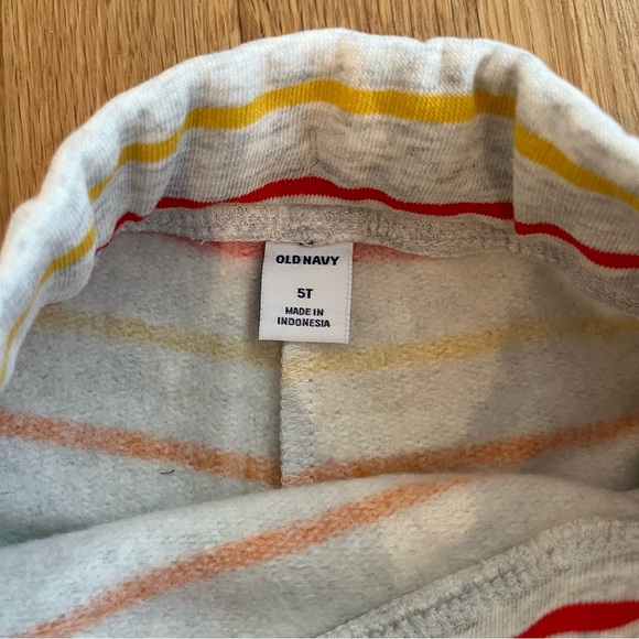 [3 for $15] BNWT OLD NAVY Rainbow Striped Joggers (5T) - Picture 3 of 6